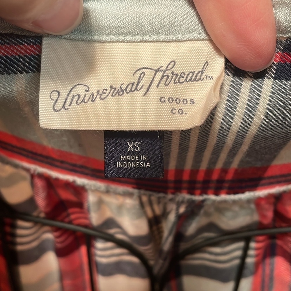 🆓🆓🆓FREE w PURCHASE 🆓🆓🆓Universal Thread SS Top - Picture 3 of 5